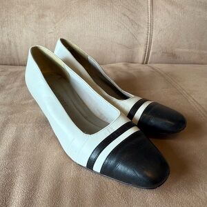Naturalizer VINTAGE Black/White Size 6 Leather Heels